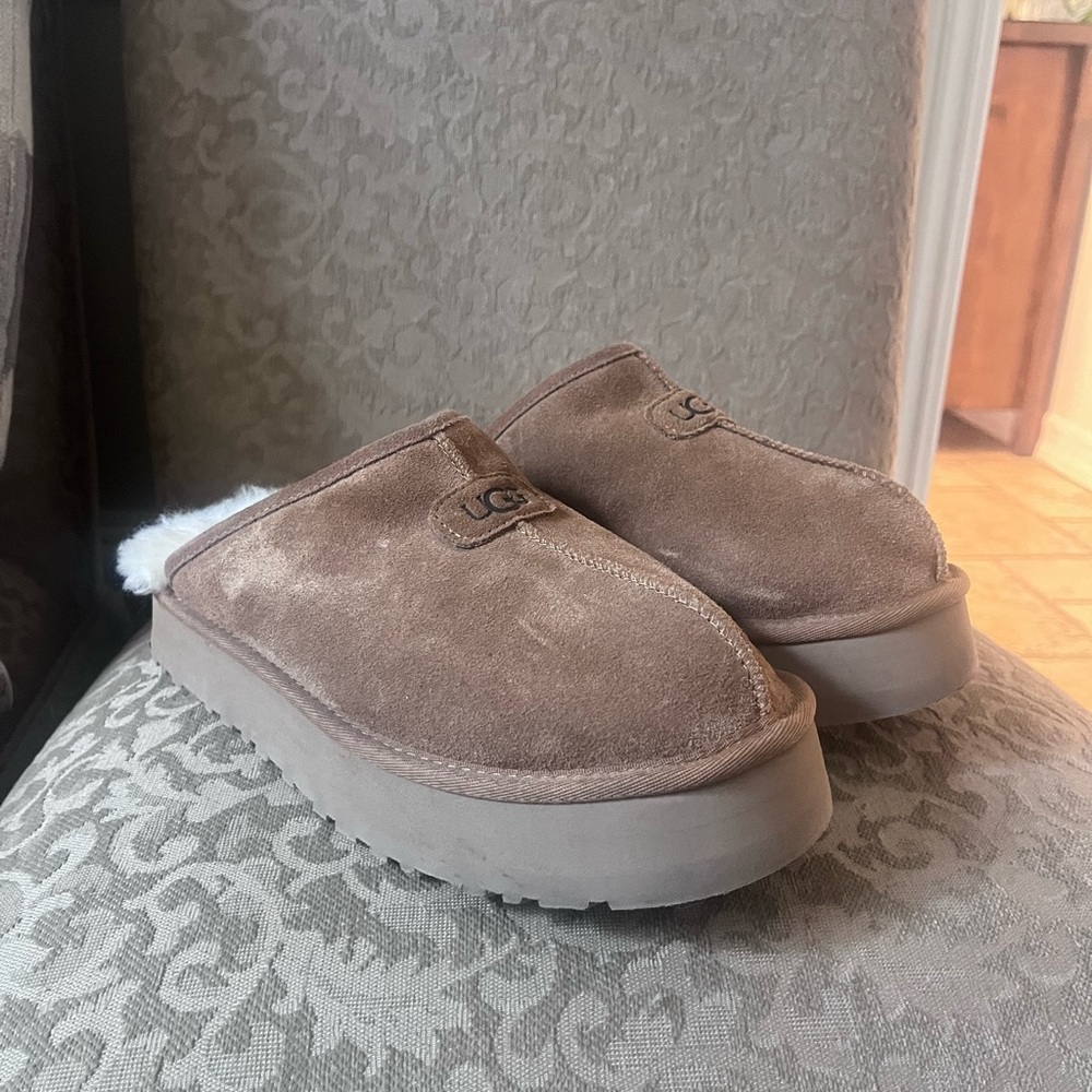 UGG Platform Tan Suede Slippers